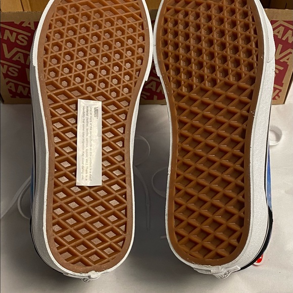 NEW VANS Old Skool/School Galaxy Stars Blue & Black size 6W 4.5M 🌌💫 - Picture 7 of 9